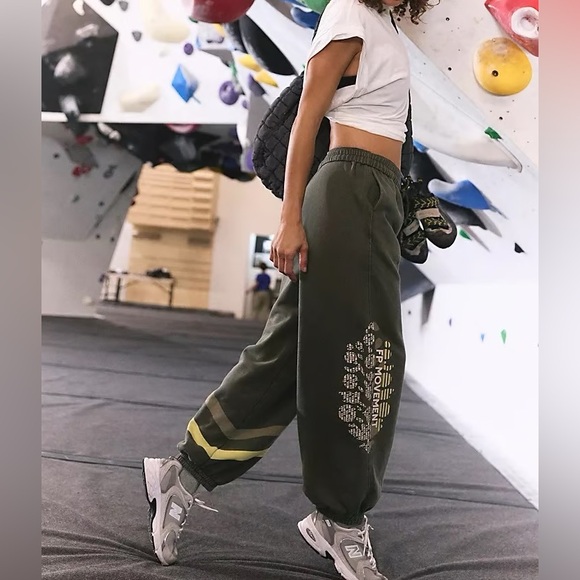 FP Movement by Free People Pants - NWT Free People Movement All Star Logo Joggers In Ash